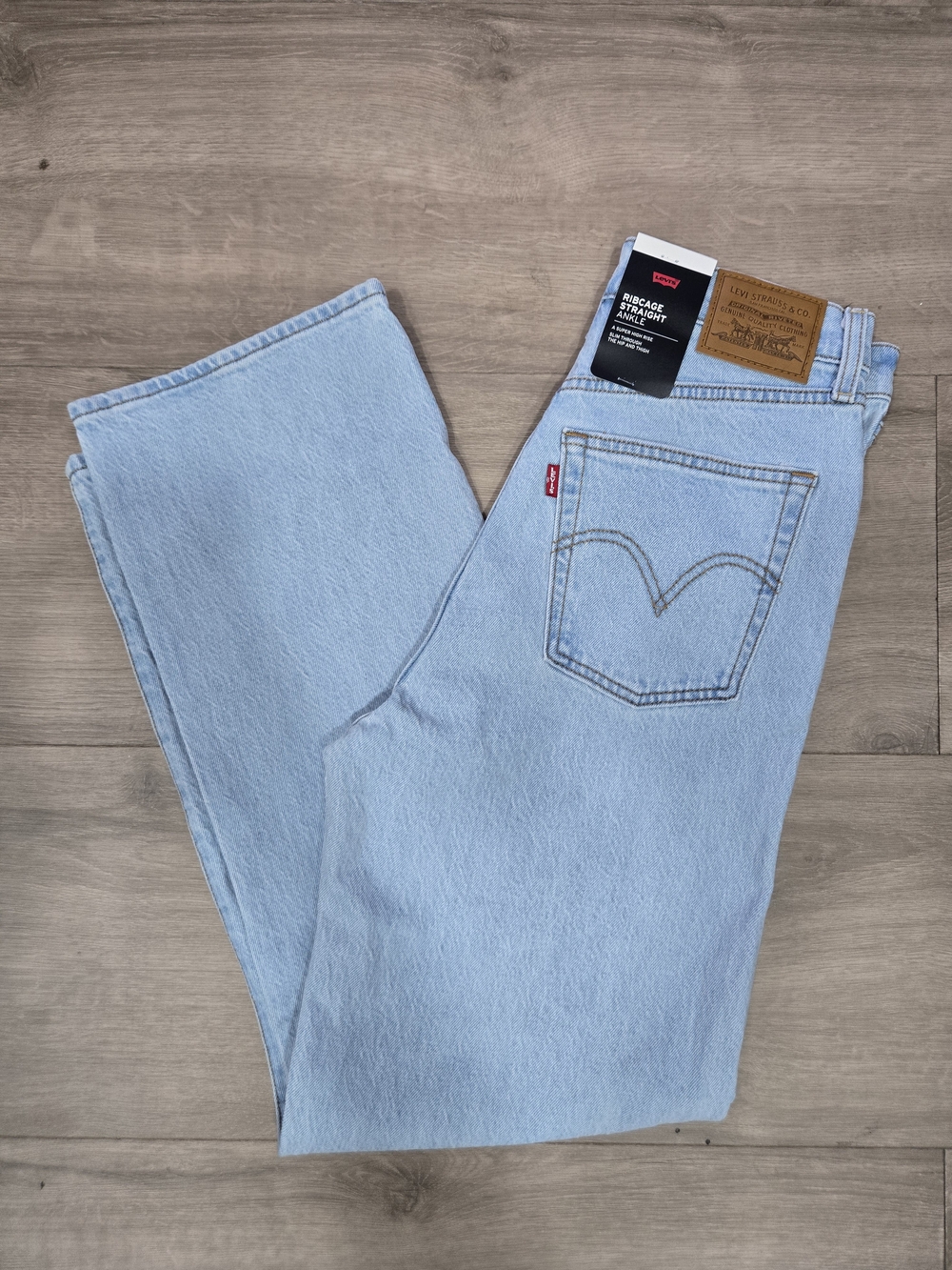 Levis Ribcage Straight Ankle Womens Jeans